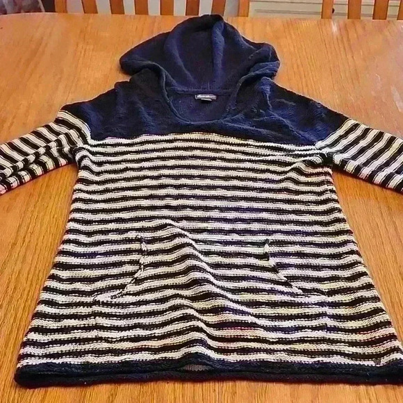 Eddie Bauer hooded striped sweater - Picture 6 of 12